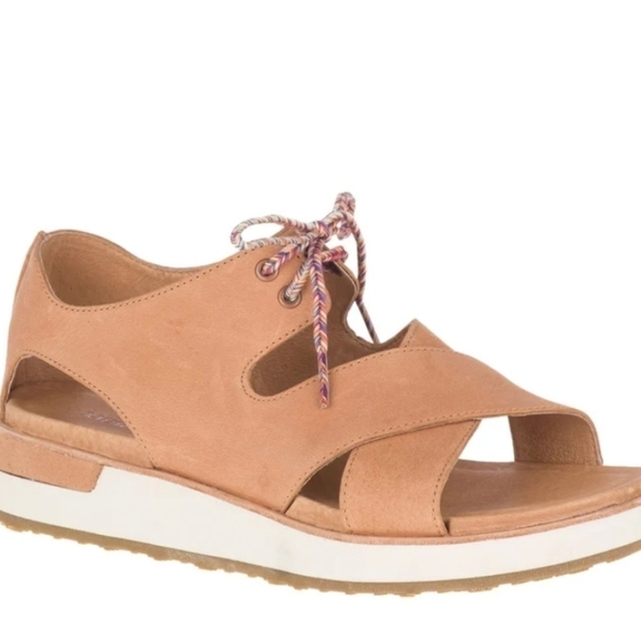 Merrell Woman Roam Cross Comfort Leather Platform Sandals  Merrell Woman Roam Cross Comfort Leather Platform Sandals shoes sz 6